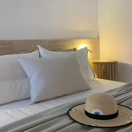 Villa Aristotelia Gi Domes - Luxury Private Pool Retreats *