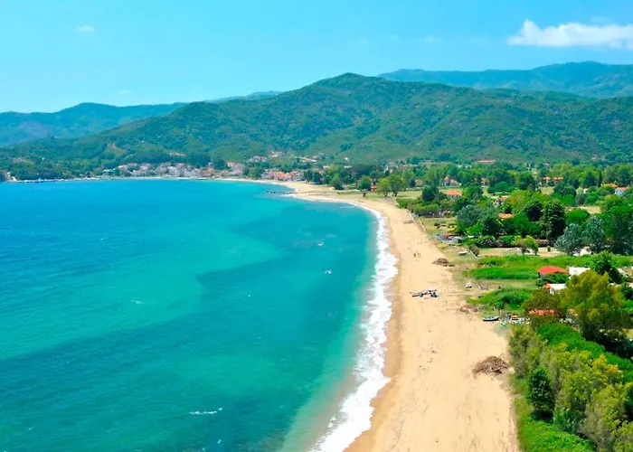 别墅 Aristotelia Gi Domes - Luxury Private Pool Retreats