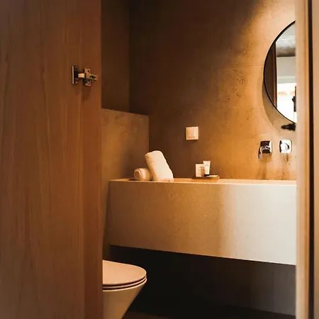 Willa Aristotelia Gi Domes - Luxury Private Pool Retreats