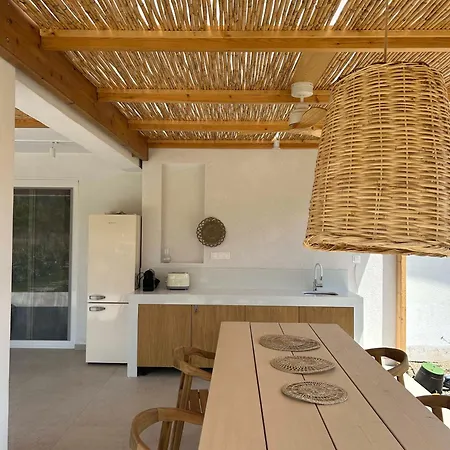 Aristotelia Gi Domes - Luxury Private Pool Retreats Olympiada