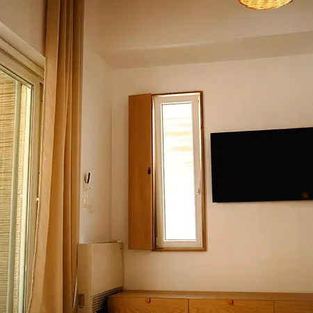 Aristotelia Gi Domes - Luxury Private Pool Retreats Willa