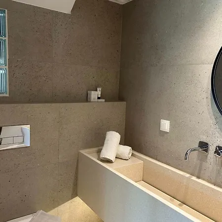 Aristotelia Gi Domes - Luxury Private Pool Retreats